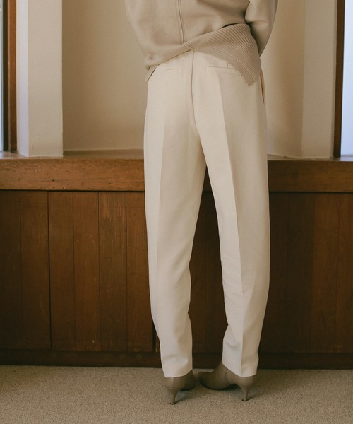 ReNorm(リノーム)の「バックベルトタックパンツ(その他パンツ・レディース・グリーン/アイボリー・S/M)」の9枚目の写真
