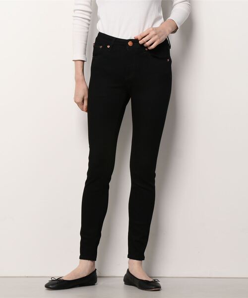 RED CARD TOKYO(レッドカード)の「RED CARD TOKYO(レッドカード トーキョー) SUPER SKINNY(デニムパンツ・レディース・ブラック・23/24/25/26/22)」の1枚目の写真