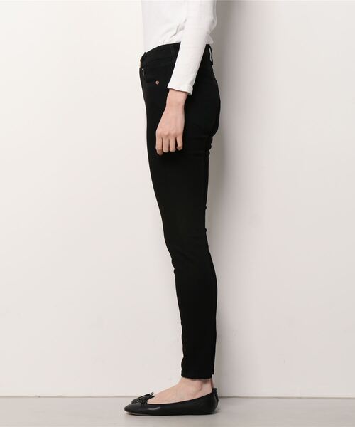 RED CARD TOKYO(レッドカード)の「RED CARD TOKYO(レッドカード トーキョー) SUPER SKINNY(デニムパンツ・レディース・ブラック・23/24/25/26/22)」の2枚目の写真