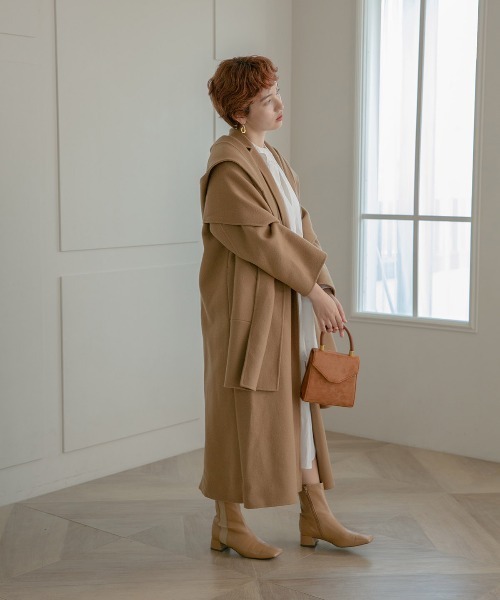 tukn.（トゥクン）の「お上品にころんと。スエードハンドバッグ（ショルダーバッグ・レディース・グリーン/ブラウン/キャメル・FREE）」の12枚目の写真