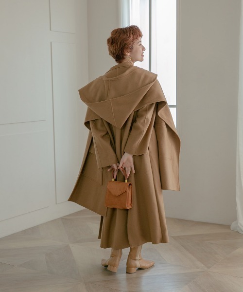 tukn.（トゥクン）の「お上品にころんと。スエードハンドバッグ（ショルダーバッグ・レディース・グリーン/ブラウン/キャメル・FREE）」の13枚目の写真