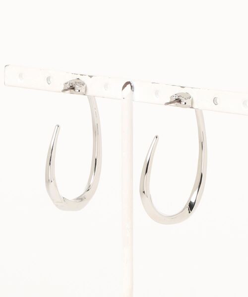 AZUL by moussy（アズールバイマウジー）の「DROP HOOP EARRINGS（ピアス（両耳用）・レディース・シルバー/ゴールド系その他・FREE）」の3枚目の写真
