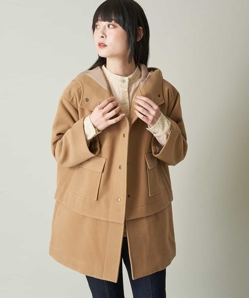 A de a.v.v（アードアー・ヴェ・ヴェ）の「（2WAY仕様）フェイクウールフーテッドコート（ブルゾン・レディース・ベージュ/カーキ・39）」の2枚目の写真