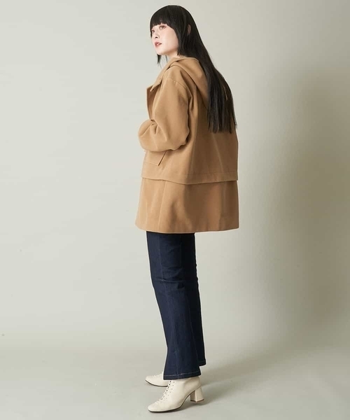 A de a.v.v（アードアー・ヴェ・ヴェ）の「（2WAY仕様）フェイクウールフーテッドコート（ブルゾン・レディース・ベージュ/カーキ・39）」の5枚目の写真