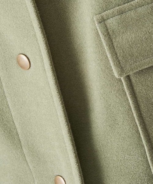 A de a.v.v（アードアー・ヴェ・ヴェ）の「（2WAY仕様）フェイクウールフーテッドコート（ブルゾン・レディース・ベージュ/カーキ・39）」の20枚目の写真