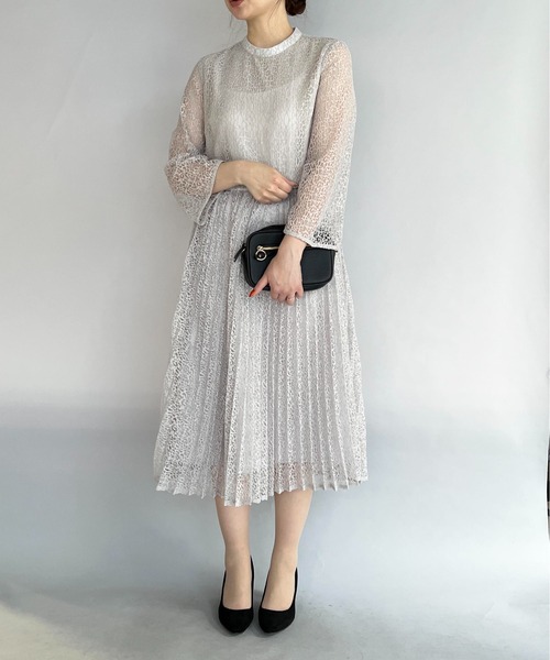 PICCIN(ピッチン)の「アイリッシュレースプリーツスカート(スカート・レディース・グレイッシュベージュ/ネイビー・M/L)」の6枚目の写真