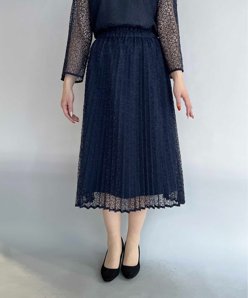 PICCIN(ピッチン)の「アイリッシュレースプリーツスカート(スカート・レディース・グレイッシュベージュ/ネイビー・M/L)」の13枚目の写真