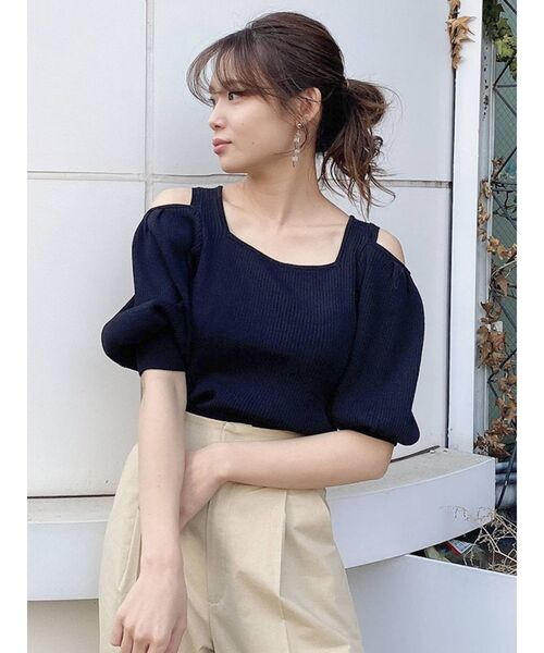 dazzlin(ダズリン)の「スクエアラインオープンリブニットトップス(ニット/セーター・レディース・オフホワイト/ブラック/パープル・FREE)」の3枚目の写真