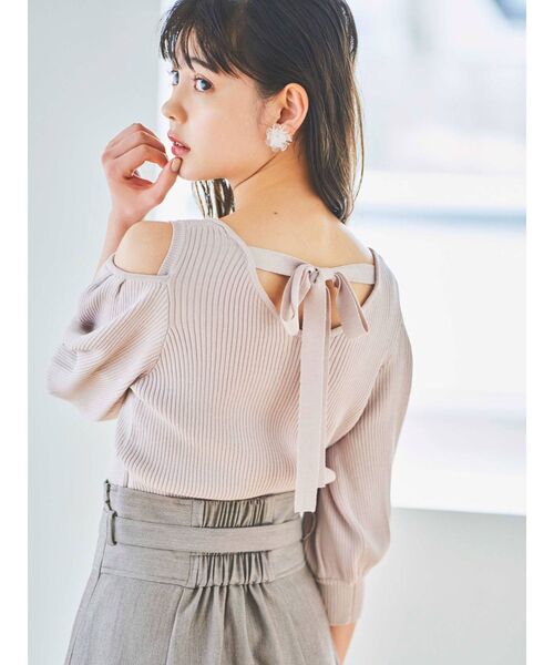 dazzlin(ダズリン)の「スクエアラインオープンリブニットトップス(ニット/セーター・レディース・オフホワイト/ブラック/パープル・FREE)」の6枚目の写真