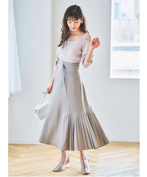 dazzlin(ダズリン)の「スクエアラインオープンリブニットトップス(ニット/セーター・レディース・オフホワイト/ブラック/パープル・FREE)」の7枚目の写真