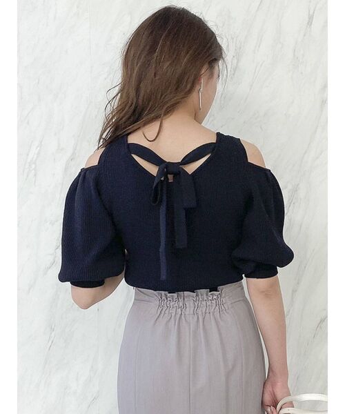 dazzlin(ダズリン)の「スクエアラインオープンリブニットトップス(ニット/セーター・レディース・オフホワイト/ブラック/パープル・FREE)」の16枚目の写真