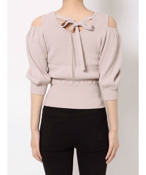 dazzlin(ダズリン)の「スクエアラインオープンリブニットトップス(ニット/セーター・レディース・オフホワイト/ブラック/パープル・FREE)」の22枚目の写真