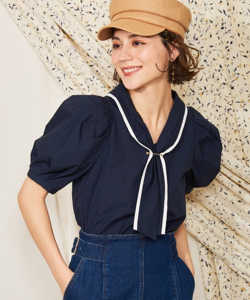 NOELA(ノエラ)の「ゴールドパーツタイブラウス(シャツ/ブラウス・レディース・ベージュ/ネイビー/オフホワイト・フリー)」の3枚目の写真