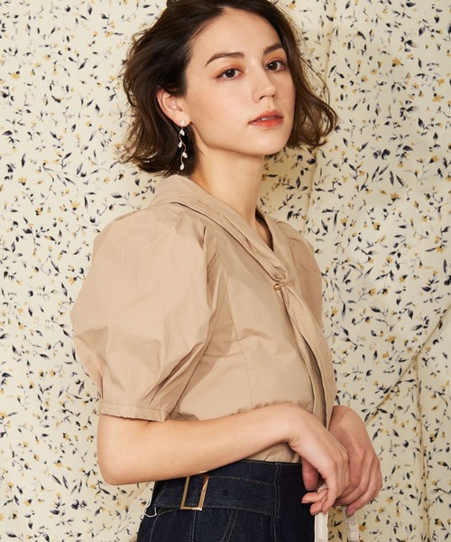 NOELA(ノエラ)の「ゴールドパーツタイブラウス(シャツ/ブラウス・レディース・ベージュ/ネイビー/オフホワイト・フリー)」の20枚目の写真