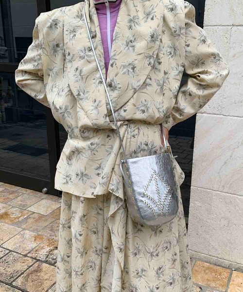 HEY!MrsROSE(ヘイミセスローズ)の「HEY! Mrs ROSE(ヘイ!ミセスローズ)メタルステッチミニショルダー(ショルダーバッグ・レディース・ブラック/シルバー・FREE)」の2枚目の写真