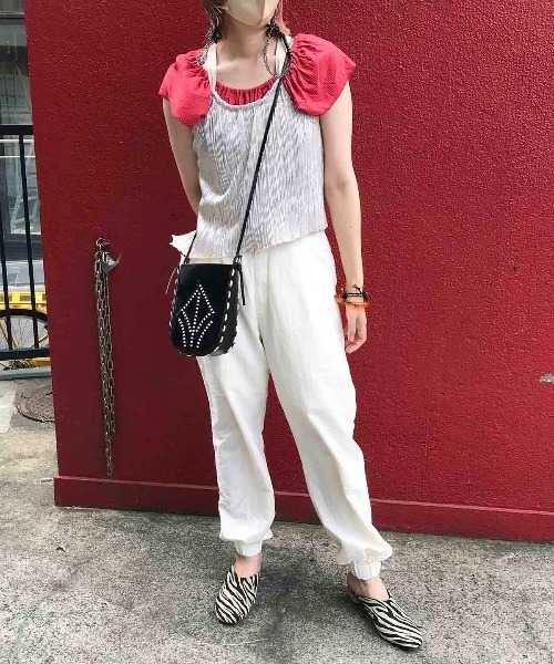HEY!MrsROSE(ヘイミセスローズ)の「HEY! Mrs ROSE(ヘイ!ミセスローズ)メタルステッチミニショルダー(ショルダーバッグ・レディース・ブラック/シルバー・FREE)」の14枚目の写真