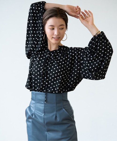 HANNE（アン）の「ボリュームスリーブブラウス（シャツ/ブラウス・レディース・ホワイト/ブラック・フリー）」の14枚目の写真