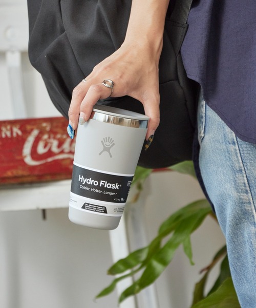 HYDRO FLASK（ハイドロフラスク）の「HydroFlask/ハイドロフラスク DRINKWARE 16oz ALL AROUND TUMBLER ブランドロゴ 二重壁真空断熱技術 タンブラー 保冷/保温 2026年春夏（グラス/マグカップ/タンブラー・メンズ・ホワイト/ブラック/ブルー/ライトブルー/ブルー系その他/マジェンタ/ブルー系/インディゴブルー/ブルー系その他2/ピンク/クリーム/オレンジ/モカ/パープル/ライトベージュ/グリーン/ピンク系/グレー/オートミール/レッド/ライトパープル・FREE）」の3枚目の写真