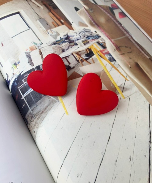 lala Born（ララボーン）の「ビッグハートピアス（ピアス（両耳用）・レディース・ピンク/イエロー/オレンジ/ブルー/グリーン/レッド・FREE）」の5枚目の写真