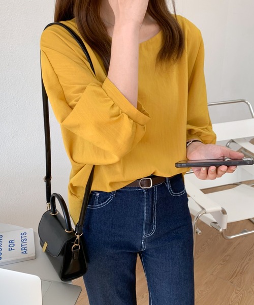 Diosfront(ディオスフロント)の「ラウンドネックドルマンブラウス(シャツ/ブラウス・レディース・イエロー/ブルー/グリーン/アイボリー/ブラック・FREE)」の5枚目の写真