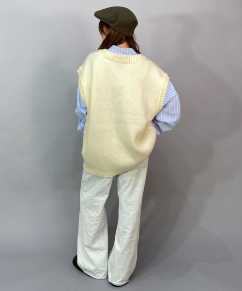 ROXY(ロキシー)の「ROXY SKATE/ロキシースケート 無地/ゼブラ柄/ニットベスト RSR224609T(ベスト・レディース・ホワイト/マルチ・M/L)」の10枚目の写真