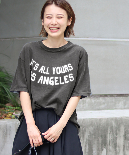 THE DAY ON THE BEACH(ザデイオンザビーチ)の「【THE DAY ON THE BEACH】CUT OFF T-SH:Tシャツ(Tシャツ/カットソー・レディース・ブラック/ブラック系その他/ナチュラル/グリーン系その他/ブラック系その他2・FREE)」の4枚目の写真