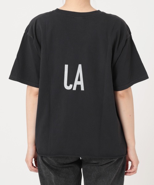 THE DAY ON THE BEACH(ザデイオンザビーチ)の「【THE DAY ON THE BEACH】CUT OFF T-SH:Tシャツ(Tシャツ/カットソー・レディース・ブラック/ブラック系その他/ナチュラル/グリーン系その他/ブラック系その他2・FREE)」の10枚目の写真