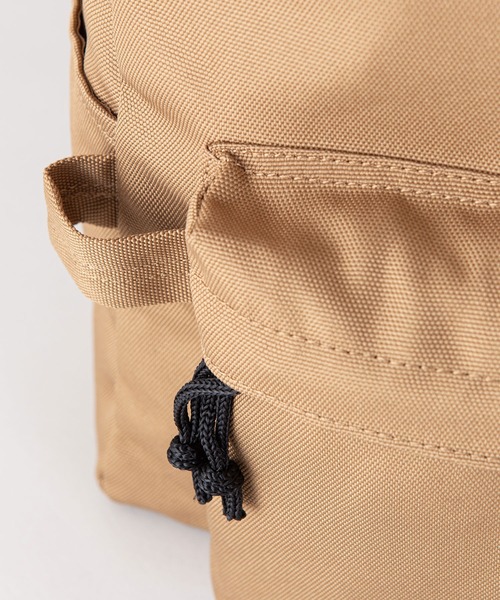 Dickies(ディッキーズ)の「【DICKIES/ディッキーズ】 シンプルデイパック(バックパック/リュック・メンズ・オレンジ/ブラック/カーキ/ベージュ・FREE)」の10枚目の写真