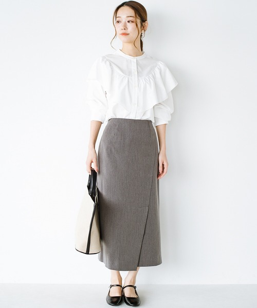 haco!（ハコ）の「洗濯機で洗えてお手入れ楽ちん！アクセサリーいらずで顔まわり華やぐ大人のフリルブラウス by que made me（シャツ/ブラウス・レディース・ホワイト/ブルー・SMALL/MEDIUM/LARGE/X-LARGE）」の15枚目の写真