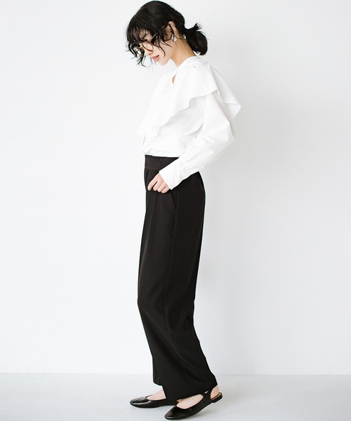 haco!（ハコ）の「洗濯機で洗えてお手入れ楽ちん！アクセサリーいらずで顔まわり華やぐ大人のフリルブラウス by que made me（シャツ/ブラウス・レディース・ホワイト/ブルー・SMALL/MEDIUM/LARGE/X-LARGE）」の21枚目の写真