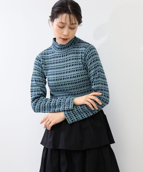 Ray BEAMS(レイビームス)の「Ray BEAMS / カラー チェック ハイネック ニット(Tシャツ/カットソー・レディース・ブルー/オレンジ・ONE SIZE)」の2枚目の写真