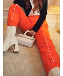 ナイロンカラーパンツ