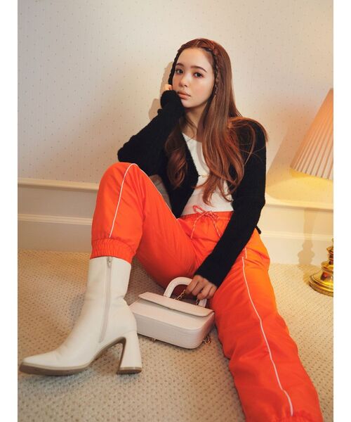 CALNAMUR(カルナムール)の「ナイロンカラーパンツ(その他パンツ・レディース・カーキ/オレンジ・FREE)」の4枚目の写真