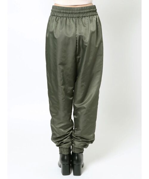 CALNAMUR(カルナムール)の「ナイロンカラーパンツ(その他パンツ・レディース・カーキ/オレンジ・FREE)」の12枚目の写真