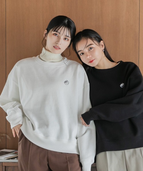 Dita Muaj.(ディータムアージュ)の「【ZOZO限定】Muaj.刺繍 ワンポイント裏起毛トレーナー(スウェット・レディース・ホワイト/ブラック・M/L)」の7枚目の写真