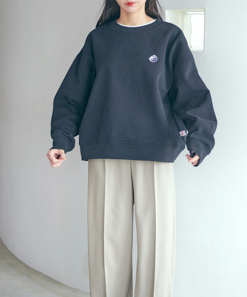 Dita Muaj.(ディータムアージュ)の「【ZOZO限定】Muaj.刺繍 ワンポイント裏起毛トレーナー(スウェット・レディース・ホワイト/ブラック・M/L)」の15枚目の写真