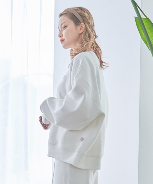 Dita Muaj.(ディータムアージュ)の「【ZOZO限定】Muaj.刺繍 ワンポイント裏起毛トレーナー(スウェット・レディース・ホワイト/ブラック・M/L)」の10枚目の写真