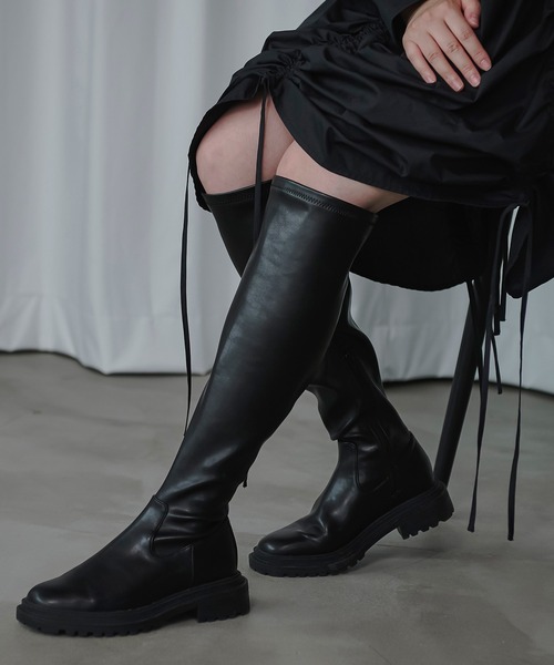 Ezick(エジック)の「【mio notis】フェイクレザーロンガーブーツ(ブーツ・レディース・ブラック・39/37/38/36)」の11枚目の写真