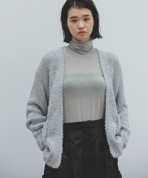 e/rm（イーアールエム）の「【e/rm】カシミヤシルクジャージタートルネック（Tシャツ/カットソー・レディース・ブラック/ライトグレー/オフホワイト/ブラウン・FREE）」の17枚目の写真