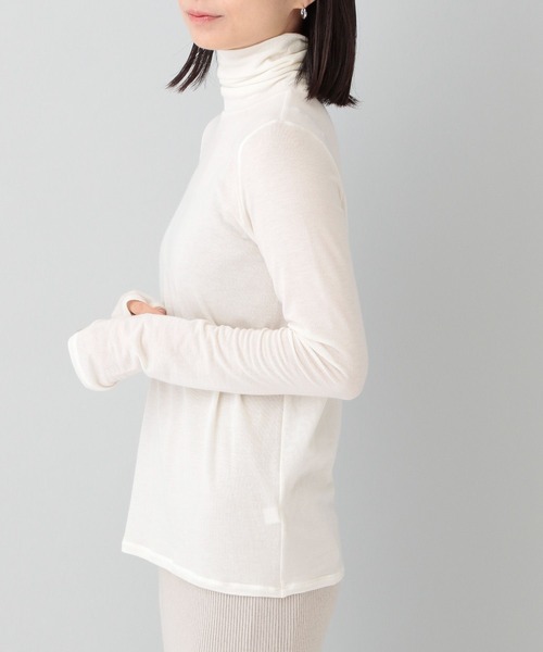 e/rm（イーアールエム）の「【e/rm】カシミヤシルクジャージタートルネック（Tシャツ/カットソー・レディース・ブラック/ライトグレー/オフホワイト/ブラウン・FREE）」の10枚目の写真