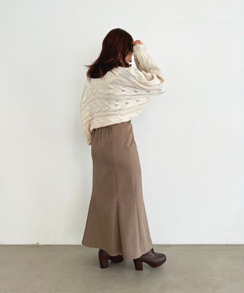 MAJESTIC LEGON(マジェスティックレゴン)の「バックル付きケーブルボレロ(カーディガン/ボレロ・レディース・チャコールグレー/ブラック/ブラウン/アイボリー/グレー・MEDIUM)」の9枚目の写真