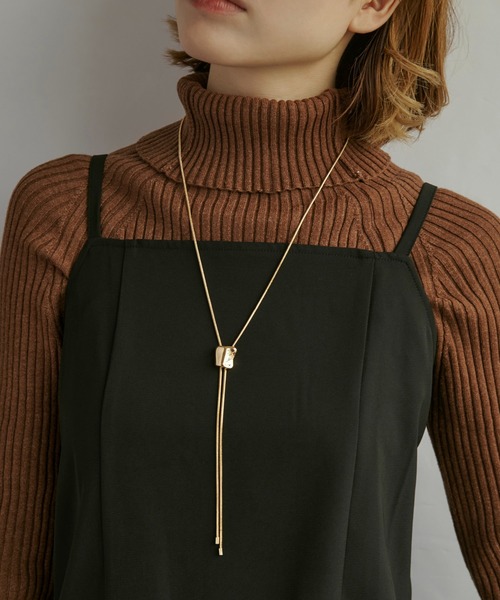 GOLDY（ゴールディ）の「ループ タイイング メタル ネックレス（ネックレス・メンズ・ゴールド/シルバー系その他/ゴールド系その他/シルバー・FREE）」の5枚目の写真