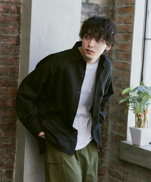 Alpinus（アルピナス）の「Flower Jacquard regular Collar Shirts / 花柄ジャガード織 レギュラーカラーシャツ（シャツ/ブラウス・メンズ・ダークグリーン/ブラック・SMALL/MEDIUM）」の6枚目の写真