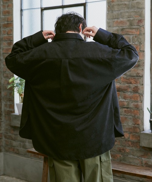 Alpinus（アルピナス）の「Flower Jacquard regular Collar Shirts / 花柄ジャガード織 レギュラーカラーシャツ（シャツ/ブラウス・メンズ・ダークグリーン/ブラック・SMALL/MEDIUM）」の14枚目の写真