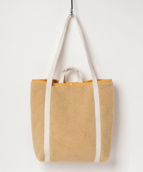 LAVENHAM（ラベンハム）の「QUILT POCKET TOTE BAG UNISEX / キルトポケット トートバッグ ユニセックス（トートバッグ・レディース・ベージュ/ダークネイビー・ONE SIZE）」の4枚目の写真