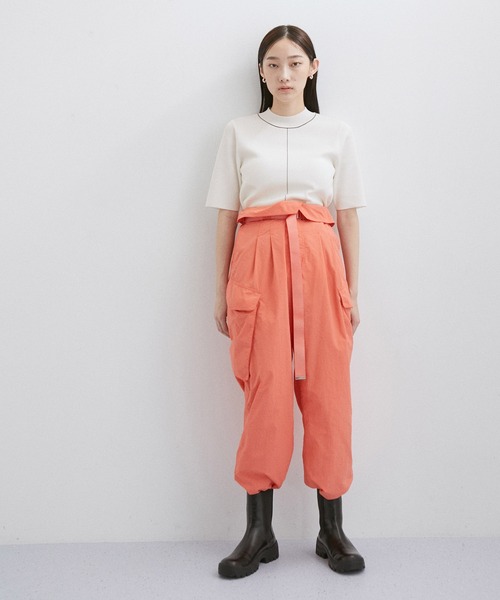 ADAM ET ROPE'（アダムエロペ）の「【サステナブル】バイカラーハーフスリーブニット（ニット/セーター・レディース・グレー/ホワイト系その他/ブラック系その他・FREE）」の7枚目の写真