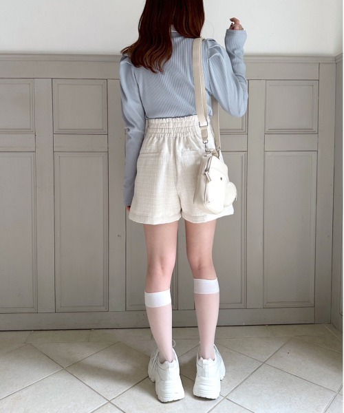 OLIVE des OLIVE（オリーブデオリーブ）の「白衿リボンプルオーバー（Tシャツ/カットソー・レディース・ブラック/オフホワイト/サックスブルー・FREE）」の18枚目の写真