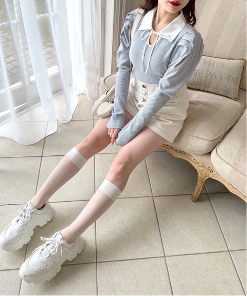 OLIVE des OLIVE（オリーブデオリーブ）の「白衿リボンプルオーバー（Tシャツ/カットソー・レディース・ブラック/オフホワイト/サックスブルー・FREE）」の22枚目の写真