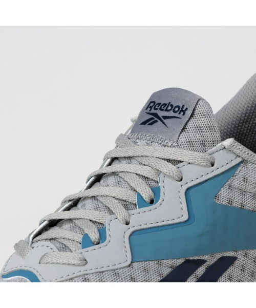 Reebok(リーボック)の「ENERGEN PLUS 2(スニーカー・メンズ・ホワイト系その他/ホワイト/ブラック/ライトグレー・24.5cm/25.0cm/25.5cm/26.0cm/26.5cm/27.0cm/27.5cm/28.0cm/28.5cm/29.0cm)」の7枚目の写真