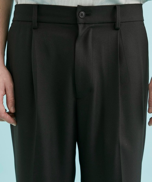 CITY TOKYO（シティトウキョウ）の「リネンライクワンタックストレートパンツ（スラックス・メンズ・ブラック/グレイッシュベージュ/ライトグレー・2/1）」の10枚目の写真